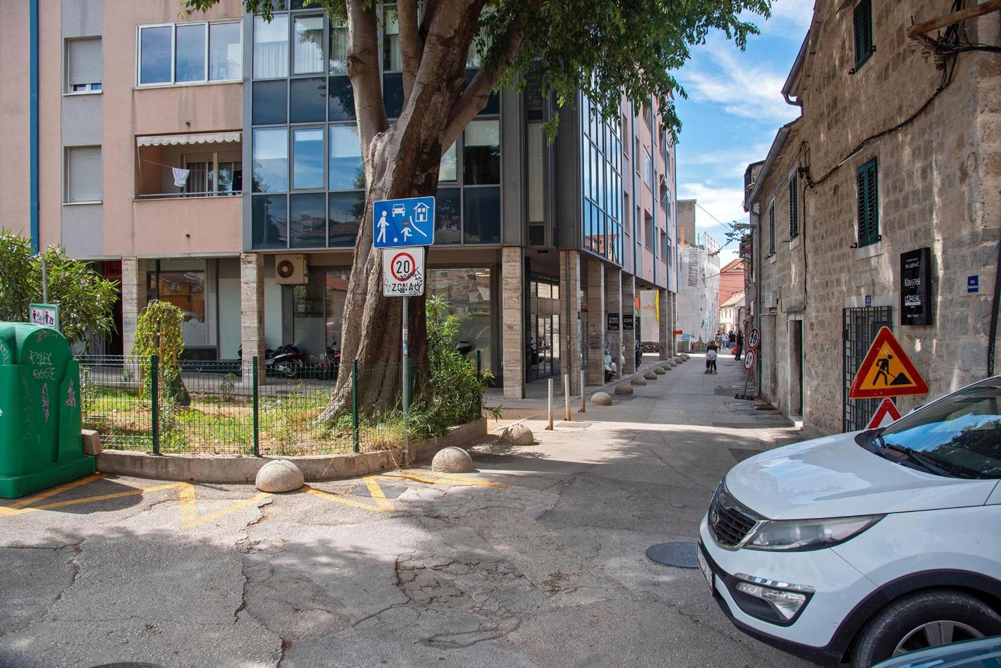 Petite Haven Split Exterior foto